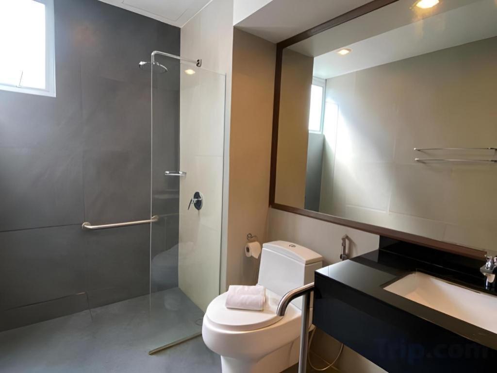 Kemena View Hotel Kuching Ngoại thất bức ảnh
