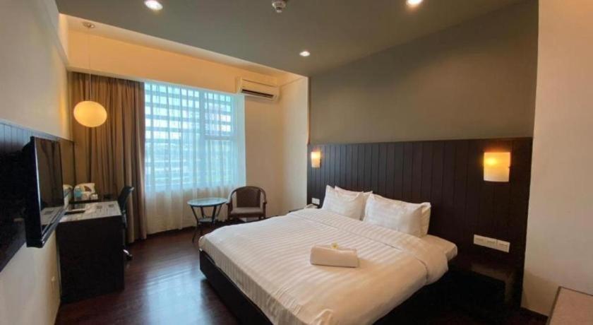 Kemena View Hotel Kuching Ngoại thất bức ảnh