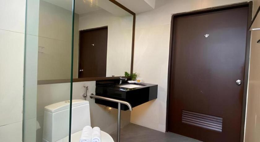 Kemena View Hotel Kuching Ngoại thất bức ảnh