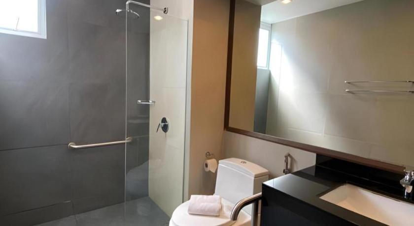 Kemena View Hotel Kuching Ngoại thất bức ảnh